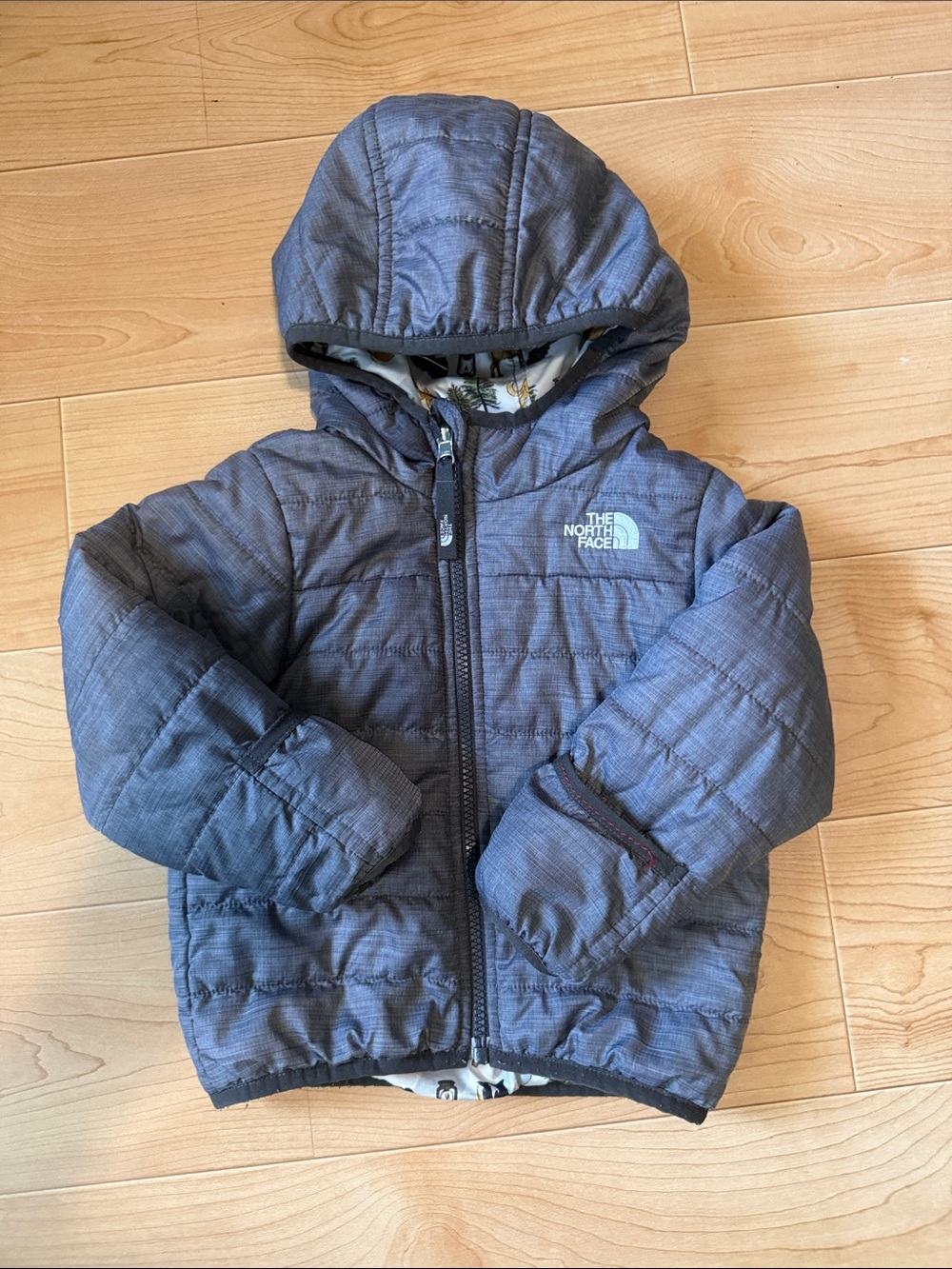 The North Face Gray Quilted Hooded Puffer Reversible Animals Coat Jacket Size 2T